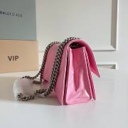 Balenciaga Crush Small Chain Bag Quilted in pink crushed calfskin Size 25x15x7.9 cm - 6
