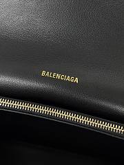 Balenciaga Crush Chain Bag in black crushed calfskin gold hardware Size 39.9x24.9x13 cm - 5