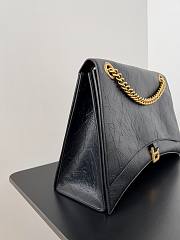 Balenciaga Crush Chain Bag in black crushed calfskin gold hardware Size 39.9x24.9x13 cm - 4