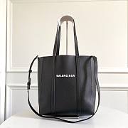 Balenciaga Everyday Tote Bag in black smooth calfskin Size 28x25x12 cm - 1