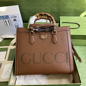 Gucci Diana medium tote bag in Brown leather Size 35x30x14 cm