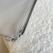 Dior A5 pouch Crafted in Dior gray grained calfskin Christian Dior 1947 Size 35.5×24cm - 2