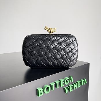 BOTTEGA VENETA Minaudiere Knot Bag Black Size 20.5x6x12.5 cm