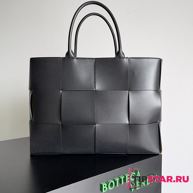 Bottega Veneta Leather Intreccio Weave Tote Bag Black Size 47x33x13 cm - 1
