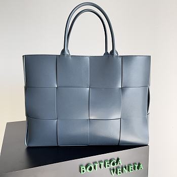 Bottega Veneta Leather Intreccio Weave Tote Bag Blue Size 47x33x13 cm