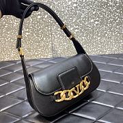 Valentino Garavani VLogo Chain shoulder bag in calfskin Black Size 27x15x8 cm - 6