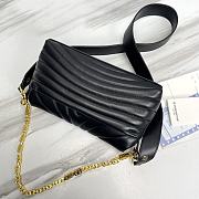 GIVENCHY Small 4G Crossbody Bag in Calf Leather Black Size 25x15x6 cm - 5