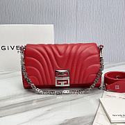 GIVENCHY Small 4G Crossbody Bag in Calf Leather Red Size 25x15x6 cm - 1