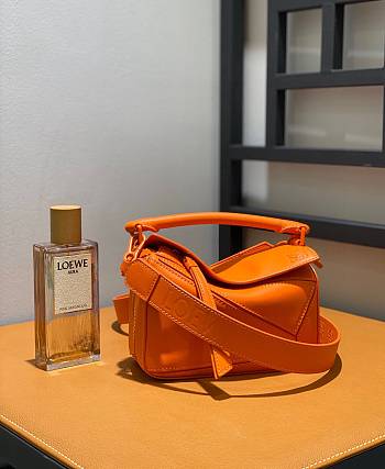LOEWE Puzzle mini leather cross-body Orange bag Size 18x7.5x12 cm 