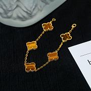 Van Cleef & Arpels Tiger’s Eye Vintage Alhambra 5 Motif Gold Bracelet - 1