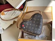 Louis Vuitton Coeur Heart Bag Game On Monogram Size 22 x 16 x 6 cm - 5