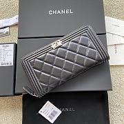 CHANEL BOY Zipped Wallet Size 19.5×10.5×2.5 cm - 2