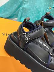 LV POOL PILLOW FLAT COMFORT SANDAL BLACK  - 6