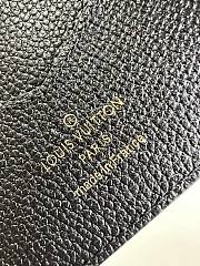  Louis Vuitton Passport Cover  Monogram Empreinte leather Size 10x14x2.5 cm - 5