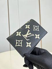  Louis Vuitton Passport Cover  Monogram Empreinte leather Size 10x14x2.5 cm - 6