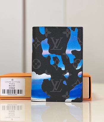  Louis Vuitton Men Brazza Wallet Monogram Eclipse canvas blue and purple sunrise Size 10x14x2.5 cm