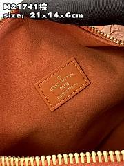 LOUIS VUITTON  Side Trunk PM Shoulder Bag Brown Size 21x14x6 cm - 6