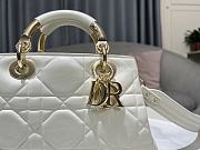 Dior Lady 95.22 Bag Hanbag Release White_Gold hardware Size 24x18x10 cm - 2