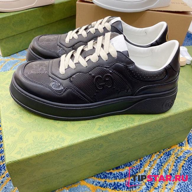 GUCCI Women Black Sneakers With Gg In Relief - 1