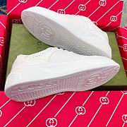 GUCCI Women White Sneakers With Gg In Relief - 2
