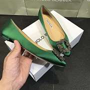 Manolo Blahnik Hangisi Green Satin Jewel Buckle Pumps - 4