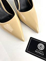 Versace PIN-POINT PUMPS Beige - 2