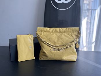 Chanel 22 Medium Handbag Yellow caviar leather Size 39x42x8 cm