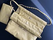 Chanel 22 Medium Handbag Yellow caviar leather Size 39x42x8 cm - 2