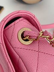 Chanel Mini Messenger Bag Grained Calfskin & Gold-Tone Metal Light Pink Size 19x16x7 cm - 6
