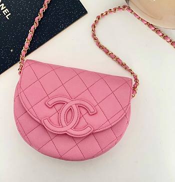 Chanel Mini Messenger Bag Grained Calfskin & Gold-Tone Metal Light Pink Size 19x16x7 cm