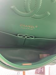 Chanel Green Quilted Lambskin Classic Single Flap Bag Gold Hardware Size 25x15x6 cm - 2