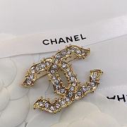 Chanel Large Crystal  CC brooch gold tone hardware - 6