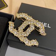 Chanel Large Crystal  CC brooch gold tone hardware - 4