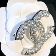 CHANEL Sliver CC Logo PIN BROOCH Pearls Crystals - 3