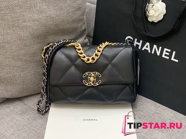 Chanel 19 On Chain 2019 Black Size 26x16x9 cm - 1