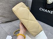 Chanel 19 On Chain 2019 beige Size 26x16x9 cm - 2