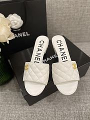 Chanel Mules 2022 White Shiny Leather - 3