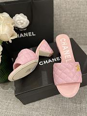 Chanel Mules 2022 Light Pink Shiny Leather - 2