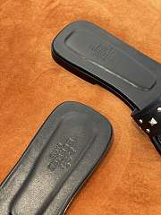 Hermès Oran Stud h cut-out sandals in calf leather Black - 5