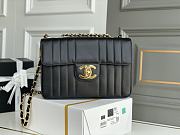 Chanel CF Sheepskin Chain Bag Black Size 30x21x8 cm - 1