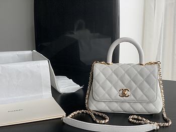 Chanel Coco handle White Caviar Leather Size 19 cm