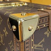 Louis Vuitton Treasure Trunk Size 28x2x117 cm - 4