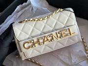 Chanel Logo Enchained Flap Bag Quilted Calfskin Medium White Size 15x21x8 cm - 4