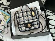 Chanel Small Flap Bag with top handle Cotton & Tweed , Beige & Black Size 20x17x6 cm - 1
