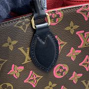 Louis Vuitton LV M45039 OnTheGo MM Tote bag Monogram Size 35 x 27 x 14 cm - 6