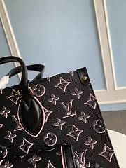 Louis Vuitton OnTheGo MM Tote Bag Black Monogram coated canvas Size 35x27x14 cm - 4
