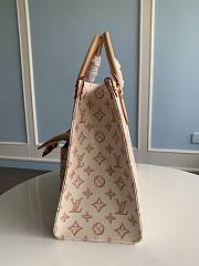 Louis Vuitton OnTheGo MM Tote Bag Beige Monogram coated canvas Size 35x27x14 cm - 3