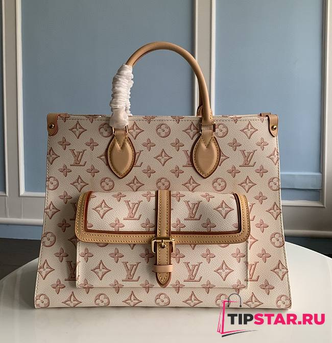 Louis Vuitton OnTheGo MM Tote Bag Beige Monogram coated canvas Size 35x27x14 cm - 1