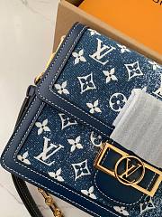 Louis Vuitton Dauphine MM handbag Blue Monogram Jacquard Denim Size 25x17x10.5 cm - 3