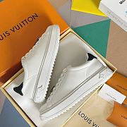 Louis Vuitton Sneaker Time Out White logo LV black - 3